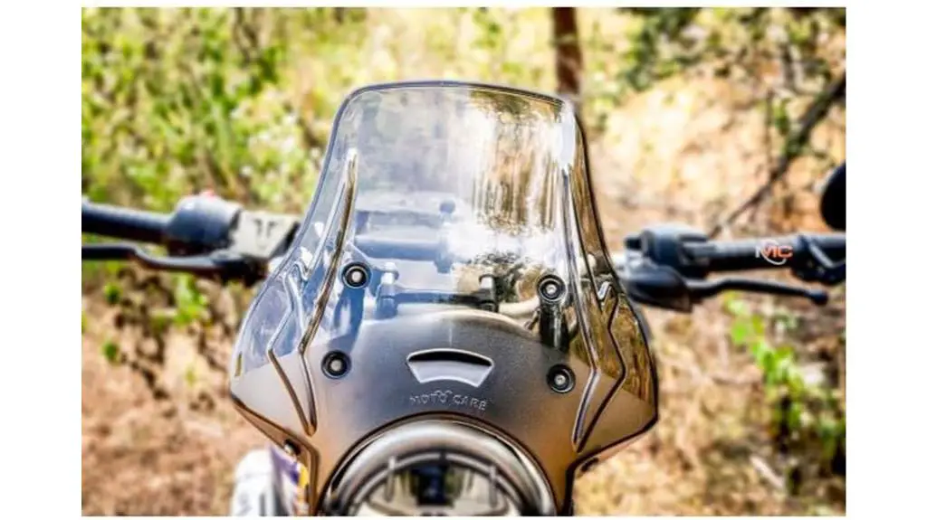 triumph scrambler 400x windshield